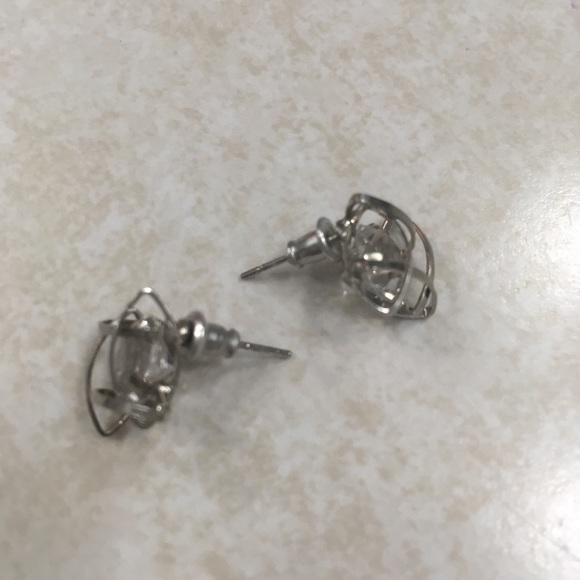 Beautiful earrings - Picture 5 of 6